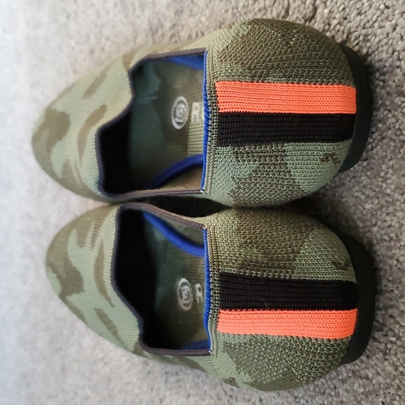 Rothys Camo Loafer Size 6.5 - Picture 3 of 9